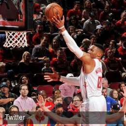 Vincono Rockets, Pacers e Jazz. Phila annienta Cleveland