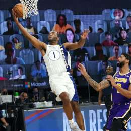 Doncic domina i Bucks, Lakers ancora KO, Suns sempre imbattuti