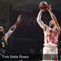 Vincono Stella Rossa e Panathinaikos. Cade l'Efes in Grecia