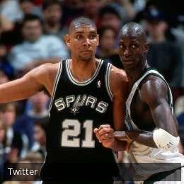 Rinviata la cerimonia della Hall of Fame, i Knicks cercano un coach