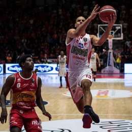 Serie A, i club in difficoltà: da Pistoia a Pesaro passando per Roma