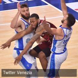 Lo scudetto in tre gare: la storia dice Venezia, Sassari sa come si fa