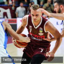 Venezia ‘soffoca’ Sassari in gara 5: 3-2 ed è match point scudetto