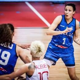 Sottana clutch: buona la prima per l'Italia, finale marchiato dalla capitana