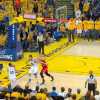 Curry sbaglia, salva e poi segna da 3 al primo posto della Top-5 NBA
