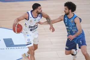 Il 'lunch match' è della Happy Casa Brindisi che batte la Germani Brescia